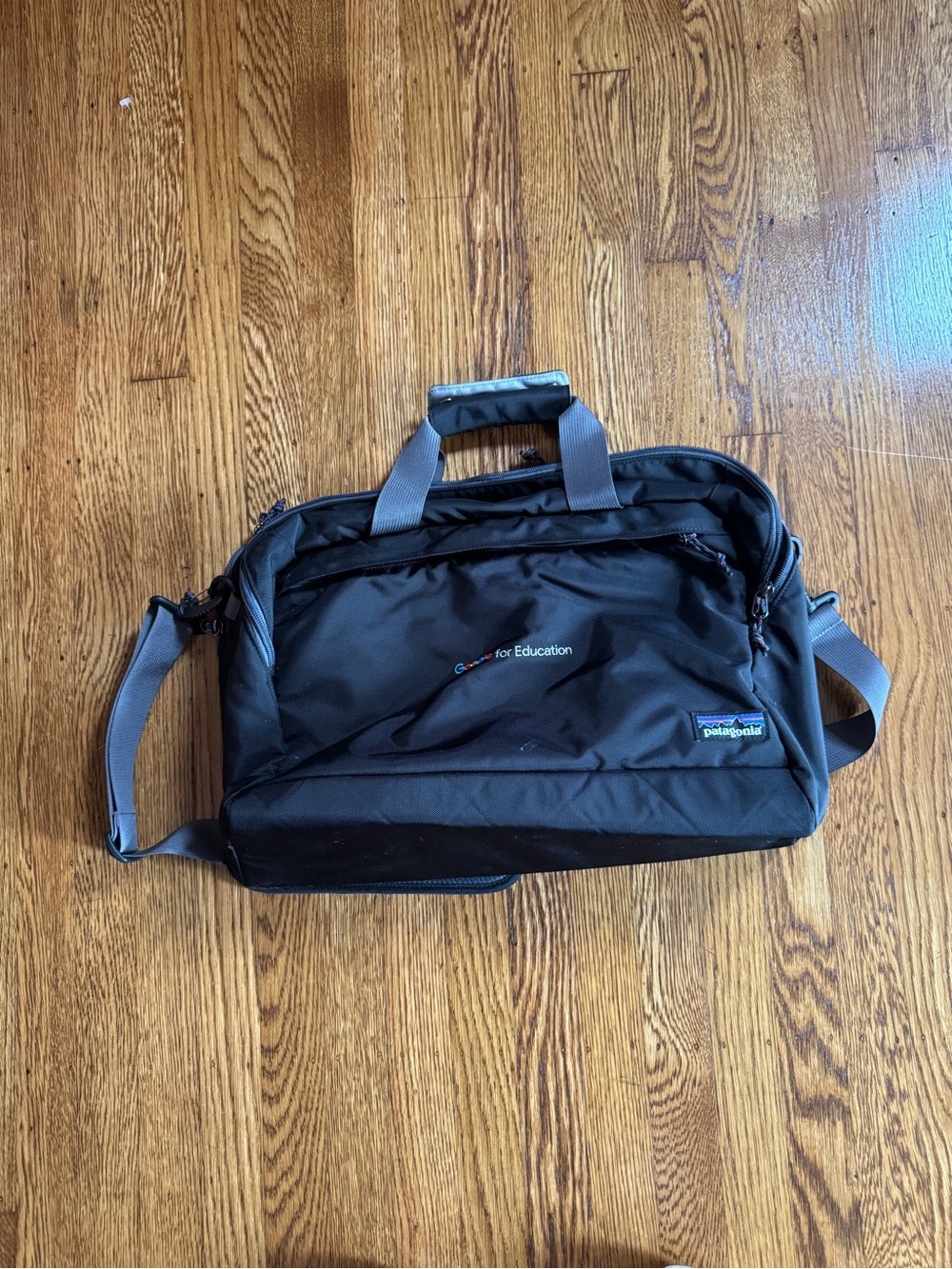 Patagonia Headway Brief 22L Laptop Messenger Bag Black Google For Education